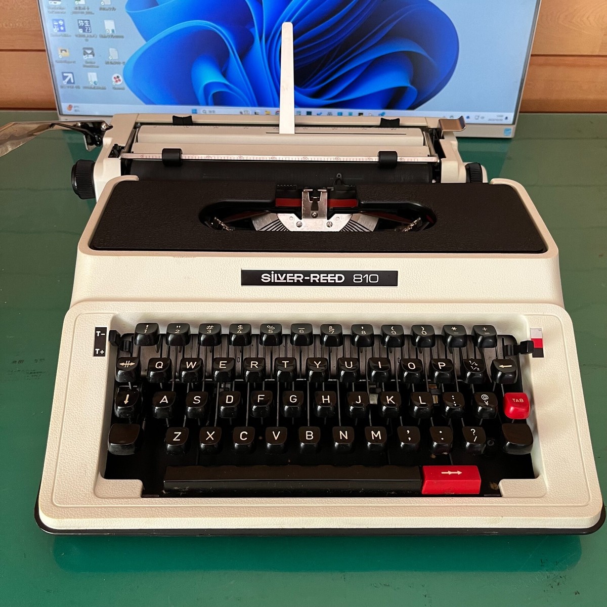 完動品・希少】SILVER REED 810 ◎カタカナ・英字 タイプライター