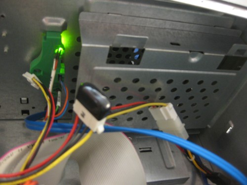 Dell Dimension 4600 MT Intel Pentium 4 3.2GHz, 2GB RAM, 128MB AGP No HDD No OS - Picture 10 of 24