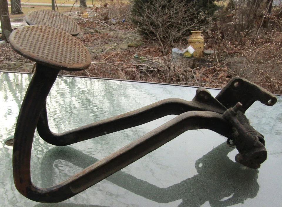 1930s Possible Lincoln Series K Model Clutch Pedal Brake Pedal Assembly V-12 ??? - Image 3 of 4