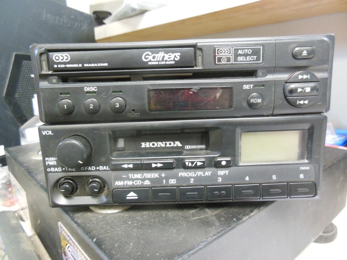 Honda Gathers JDM AM FM Radio Cassette 3 CD Player 08A06-520-320  