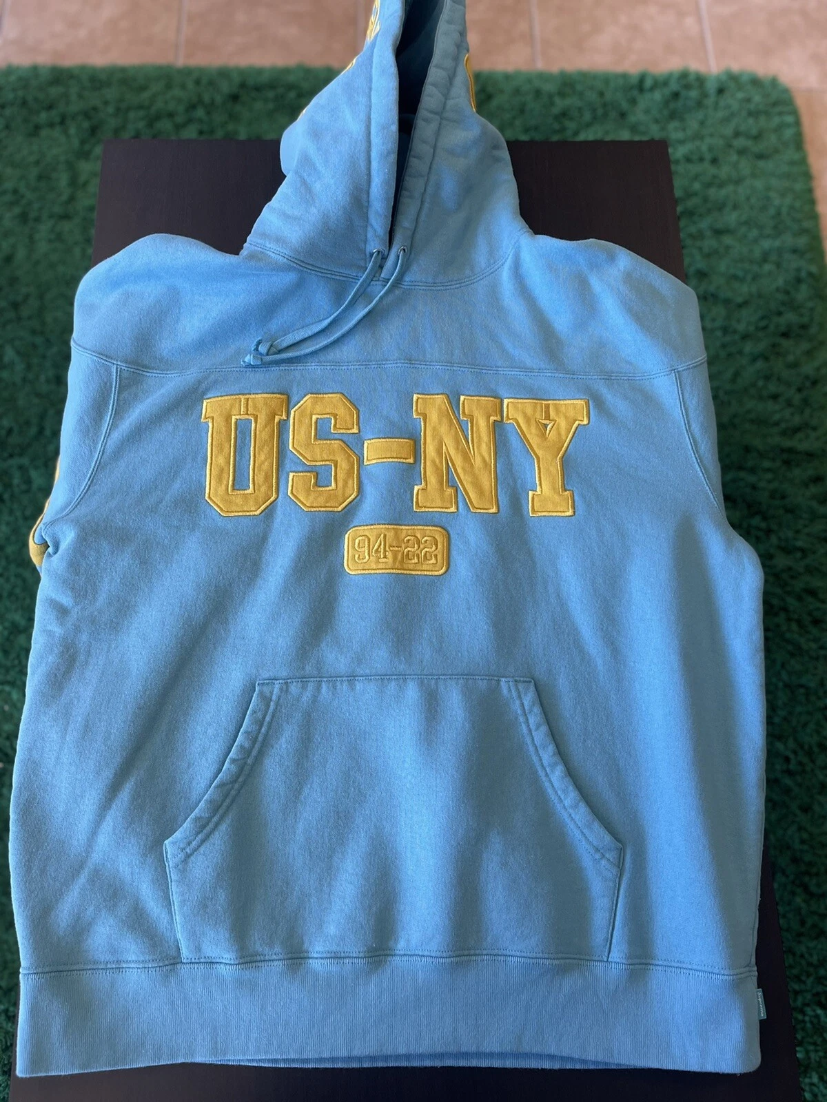 Felpa con cappuccio Supreme US NY leggera Aqua FW22 taglia media autentica!