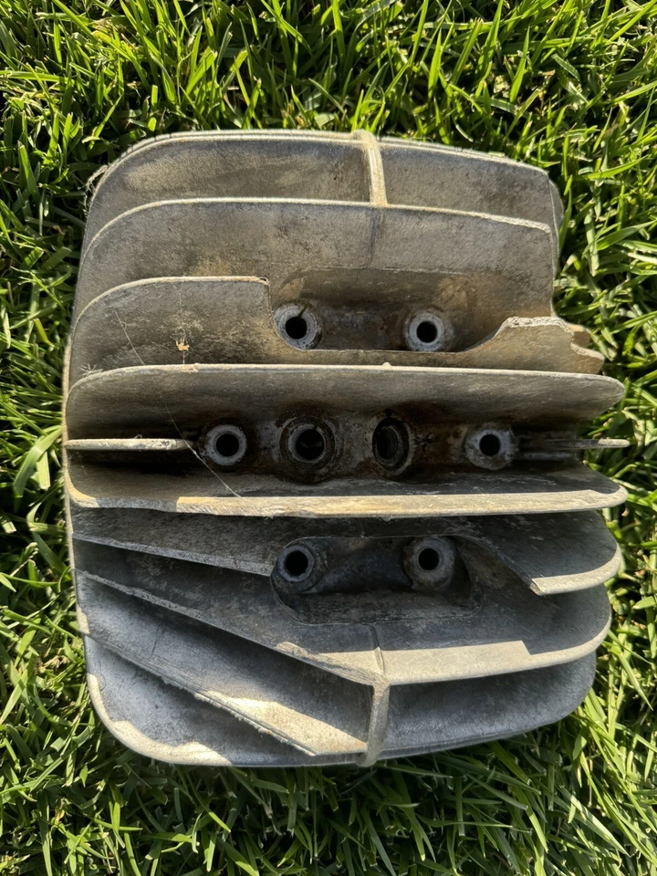 Cabeça de cilindro CZ 250 CZ250 4337-1 980-13-315 AHRMA - Imagem 4 de 4