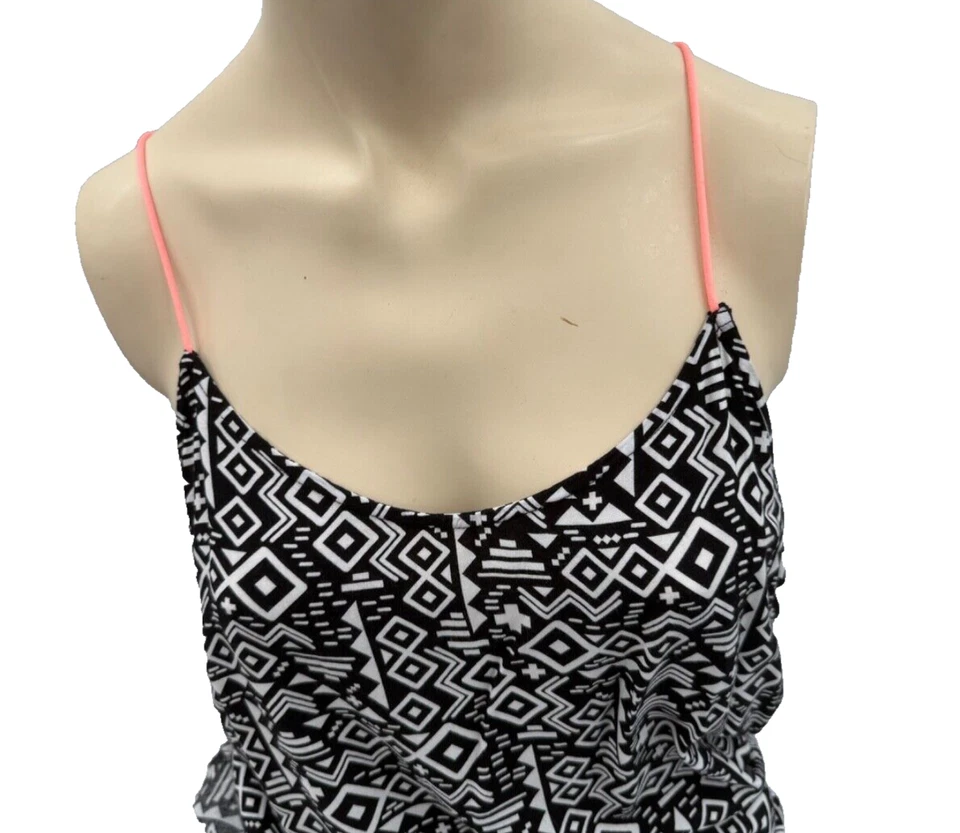 No Boundaries Sz XXL (19) Cami Top Black White Geo Print Pink Straps Pre-Owned - Image 2 of 4