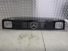 Calandre Mercedes 309