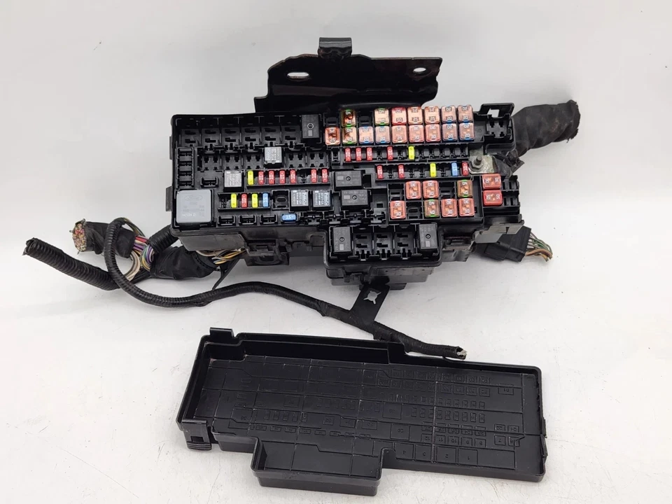 Ford F250 F350 Super Duty 2011-2016 caja de fusibles motor 6,7 L OEM Foto 2 de 4