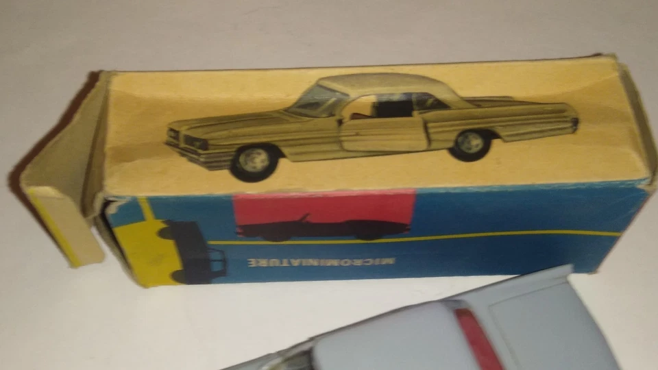 Politoys Pontiac parisienne coupe 1/41 - plastica APS - # 49 - Immagine 3 di 4
