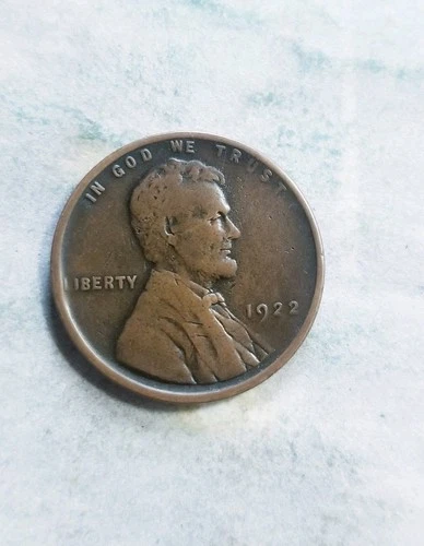 1922 Plain No D Lincoln Wheat Small Cent Very Fine Condition Strong Reverse Coin