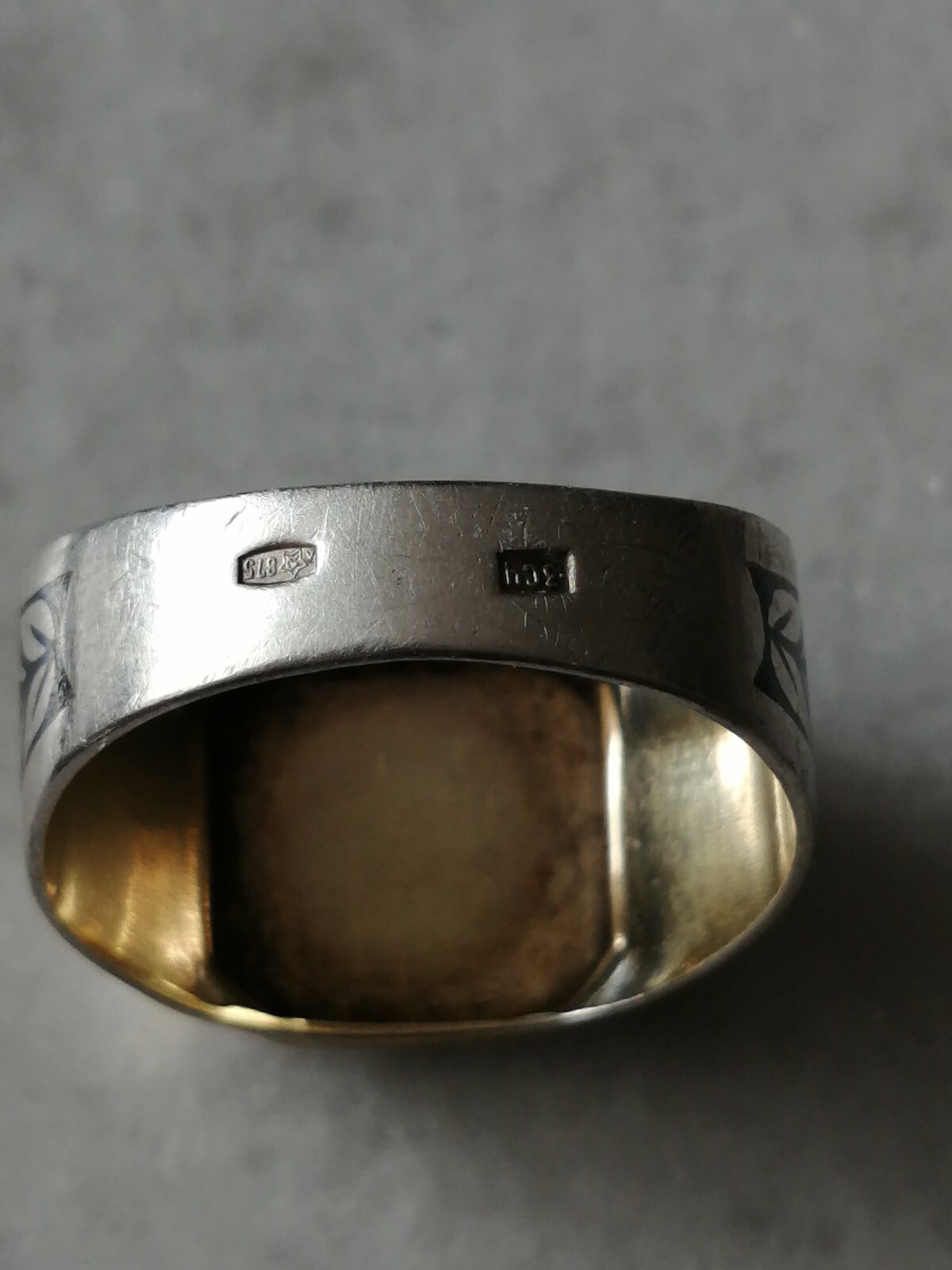 Picture 4 of 6