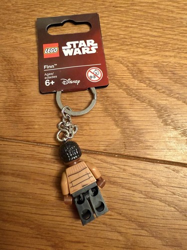 Lego Star Wars Finn Key Chain 853602 Brand New with Tags - Picture 2 of 2
