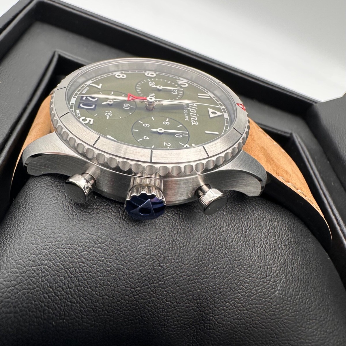 Alpina AL-372GR4FBS26 Chronograph Quartz Green Dial Men's