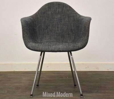 ONE Mid Century Modern Eames Fiberglass DAX Dining Chair