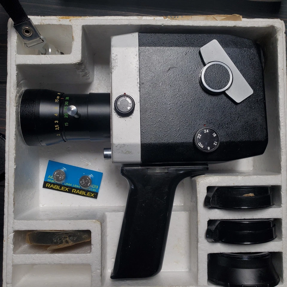 Lente CUARZO 1x8S-2 METEOR-8M cámara de película soviética Zenit URSS. Foto 2 de 4