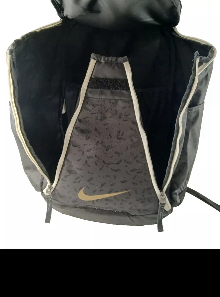 Nike ELITE Sistema de Cremallera Cuádruple Dorado y Negro MOCHILA Baloncesto Gimnasio Bolsa de Deportes Foto 3 de 4