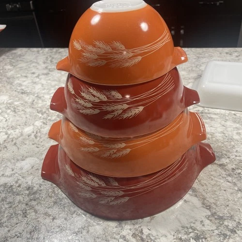 4 PYREX AUTUMN HARVEST Nesting WHEAT MIXING BOWLS Rust & Orange Set CINDERELLA