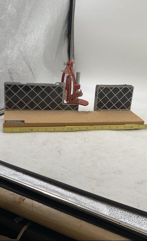 Master Mechanic Adjustable Angle Cutting Mechanism Saw Hand Tool Miter Box