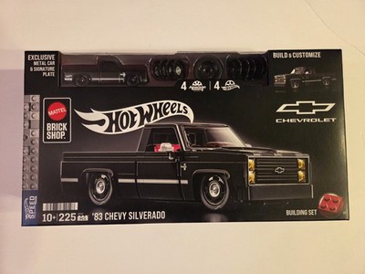 Mattel Brick Shop Hot Wheels 83 Silverado
