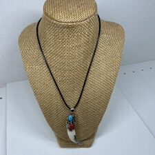 WOLF TOOTH FANG TRIBAL ETHNIC BOHO WESTERN TURQUOISE PENDANT WRAPPED NECKLACE