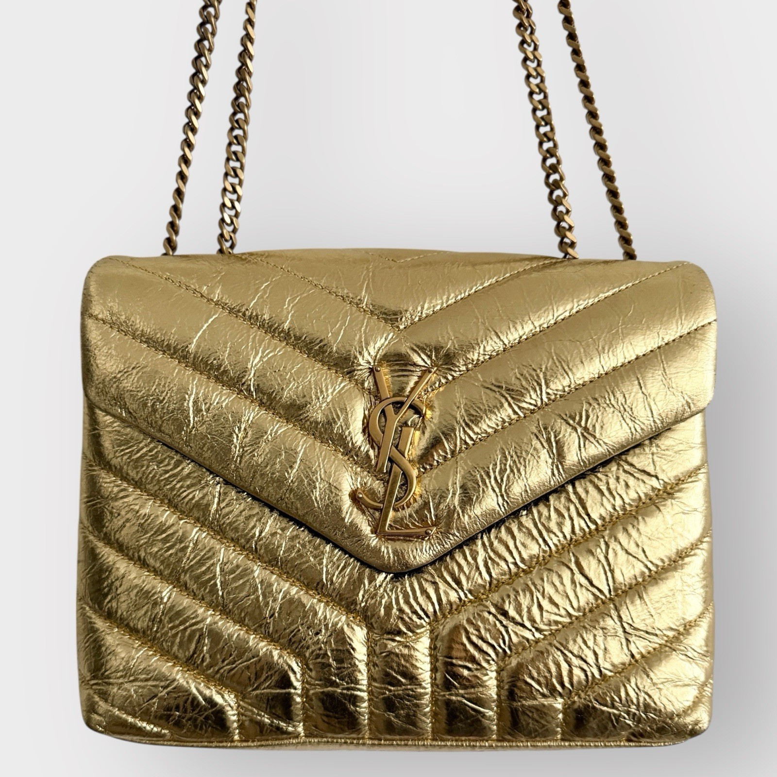 RUBA! Borsa a tracolla piccola Saint Laurent Loulou in pelle Matelasse Chevron