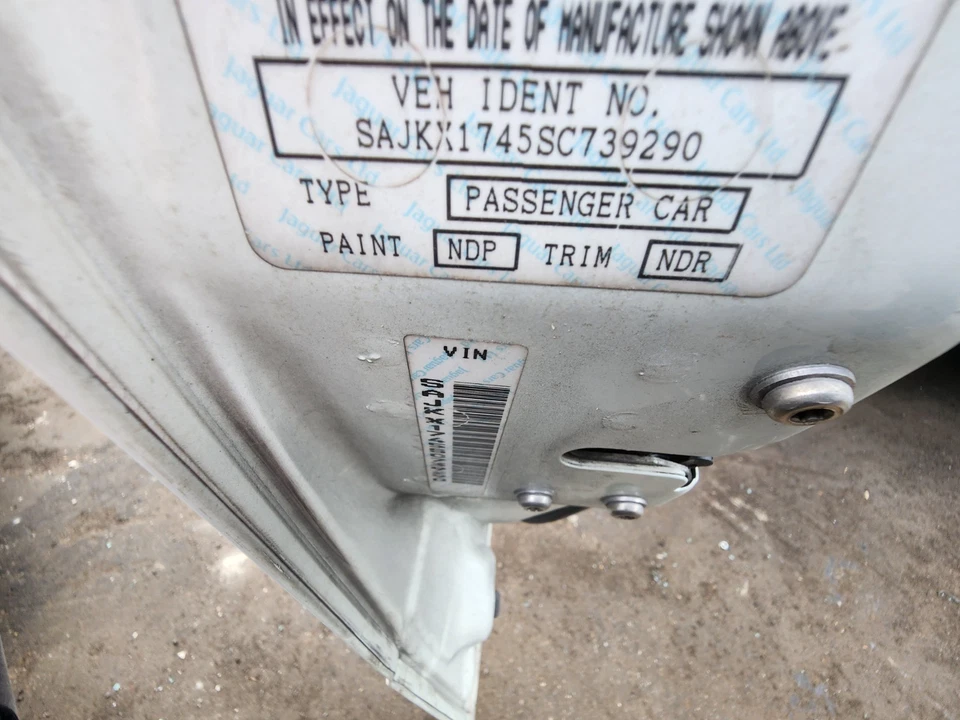 1995 1996 1997 Jaguar XJ6 VANDEN PLAS PANEL DE PUERTA INTERIOR TRASERO IZQUIERDO NDR Foto 2 de 2