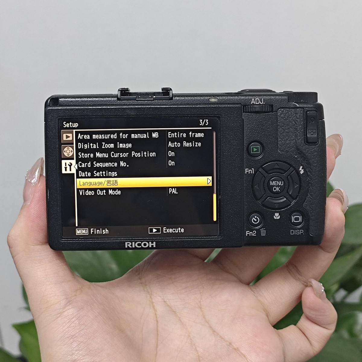 RICOH GR DIGITAL III Digital Camera 10.0 Megapixel CCD Sensor GRD3