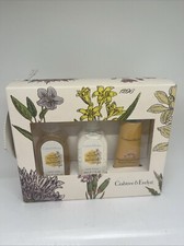 CRABTREE EVELYN ENGLISH HONEY AND PEACH BLOSSOM boxed gift set
