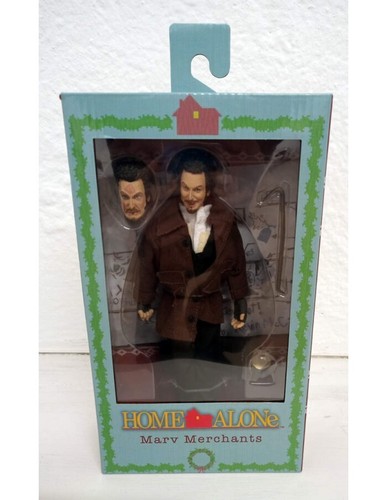 NECA HOME ALONE CLOTHED ACTION FIGURE DOLL MAMMA HO PERSO L'AEREO MARV - Foto 3 di 3