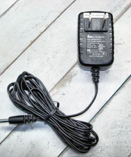 KTEC AC Adapter / Power Supply / KSAB0500100W1US /  5.0V 1.0A