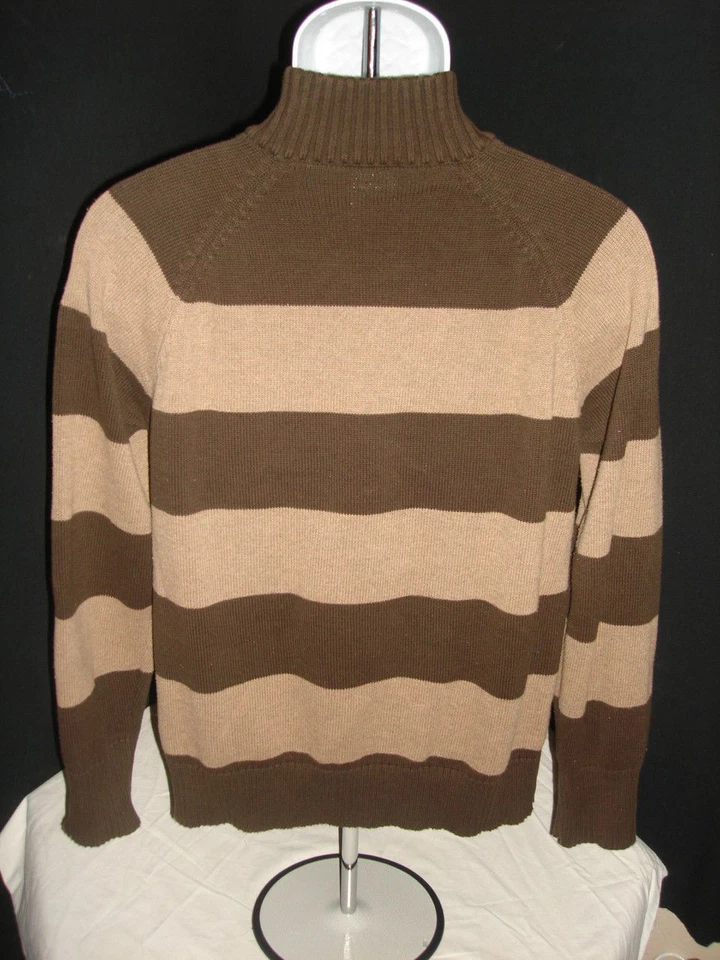 MEN'S DISNEY STORE FUNNEL NECK 1/4 ZIP COTTON SWEATER SIZE SMALL  - Image 2 of 4