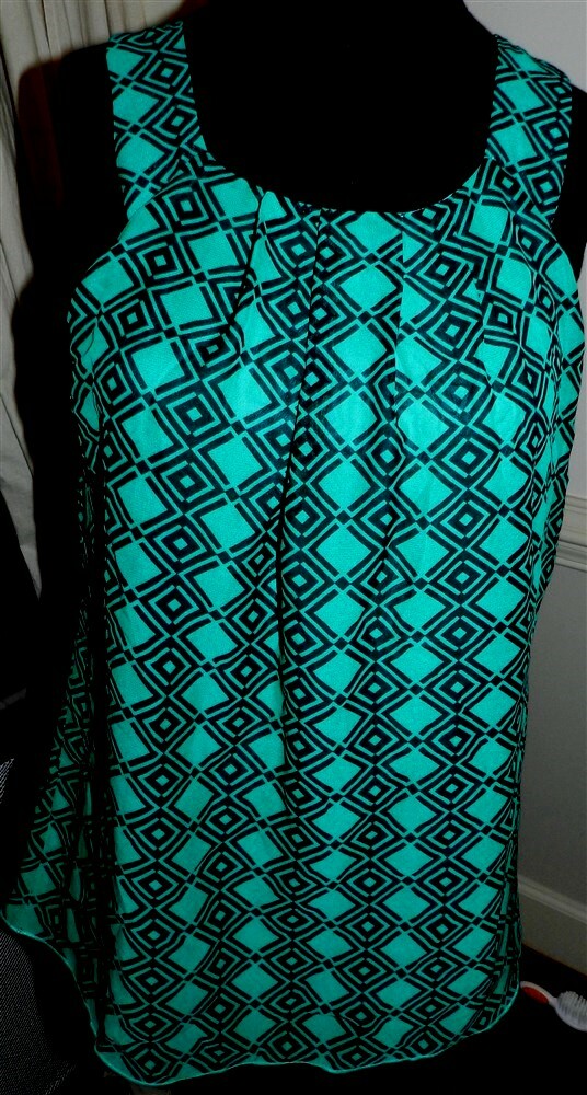 Top Green Pattern Chiffon Tank Bongo Halter-Neck Juniors sz Small