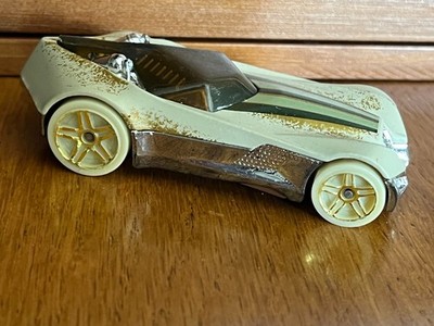 Hot Wheels Diecast Car 2008 Marvel Ultimate Spiderman Sandman Ettorium Cream
