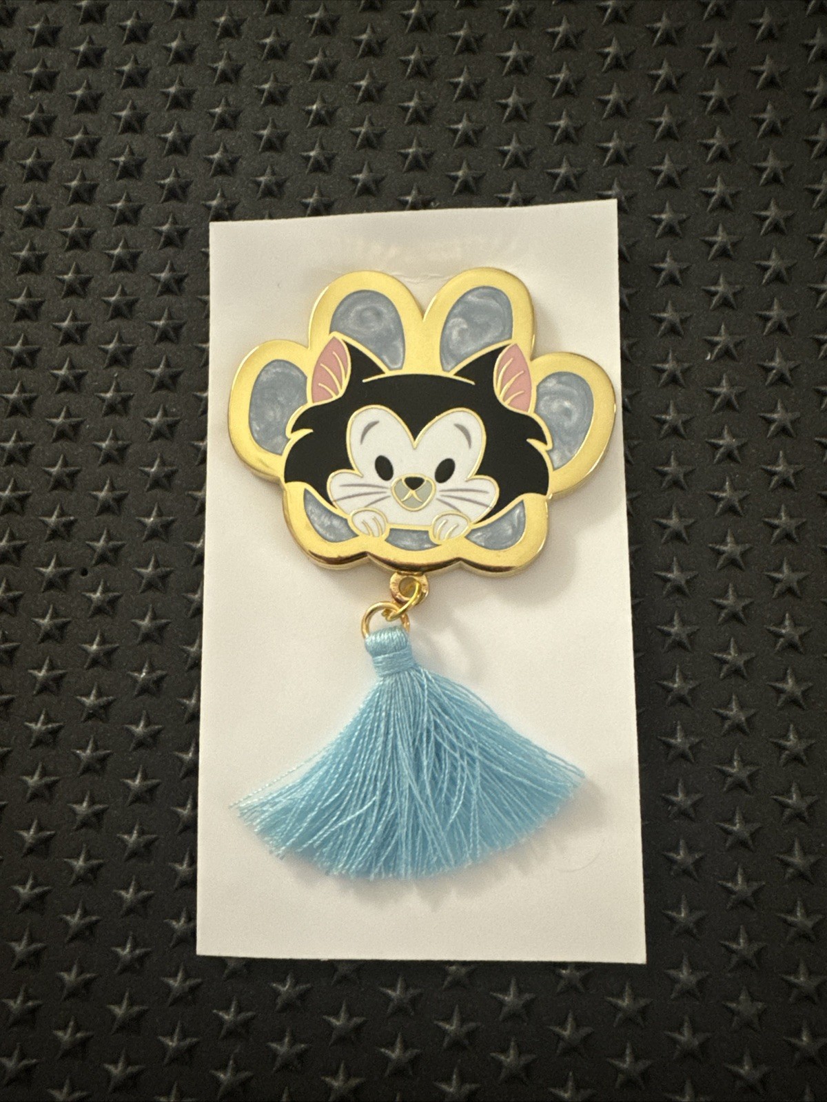 Figaro BoxLunch Cats Dangle Tassel Mystery Pin Disney Pinocchio H2