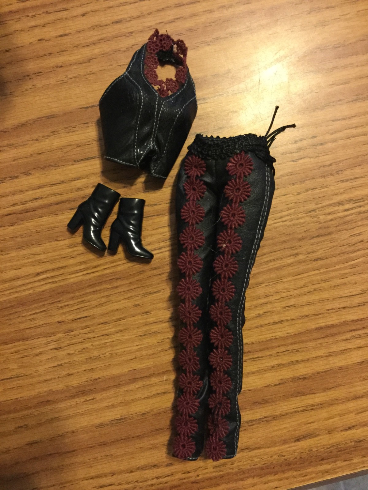 Picture 1 of 2