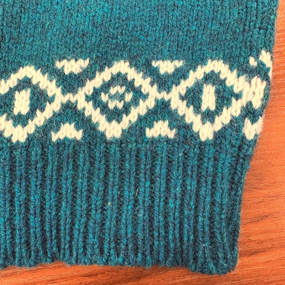 L.L.Bean Mens VTG Fair Isle Wool Sweater Size L Teal Green White Pullover Nordic - Image 4 of 4