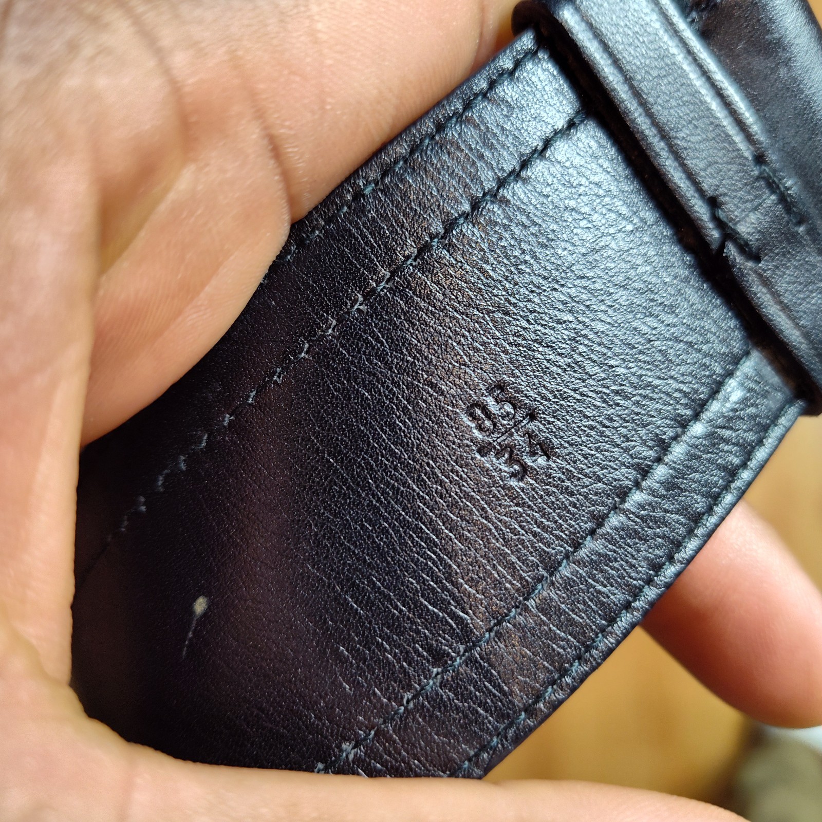 Prada Women's Leather Belt Clip Black 34 Inches  thumbnail 4