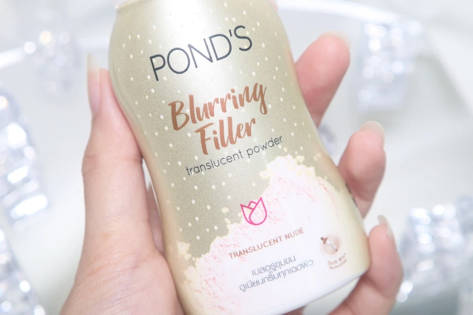 Pond’s Blurring Filler Translucent Powder Oil Blemish Plus Control UV Protection - Image 2 of 4