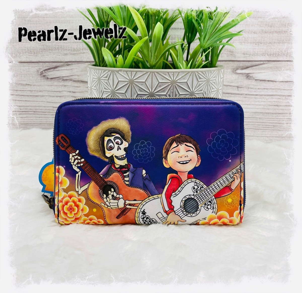 Loungefly Pixar Coco Hector & Miguel Marigolds & Wallet NWT Amazon.com: Loungefly PIXAR MOMENTS MIGUEL AND HECTOR  main image 4