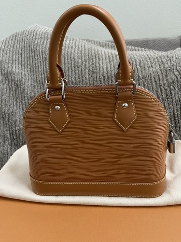 louis vuittons Alma Bb - Picture 11 of 12