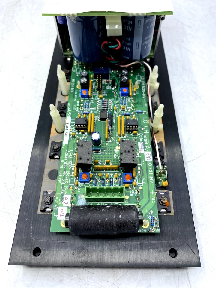 Dissipador de calor Meyer Sound para conjunto de alto-falante Meyer 24.084.009, MYR-8159 funcionando - Imagem 2 de 4