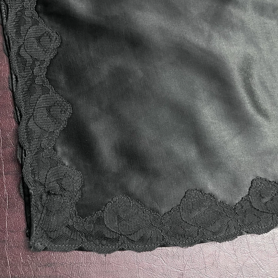 Винтажная мини-юбка Henri Bendel из 100% вискозы черная кружевная с разрезом размер 2 сделано в США - Изображение 2 из 4
