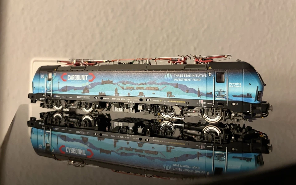 LS Models Br 193 H0 96061 DC Cargo Unit / DB Cargo