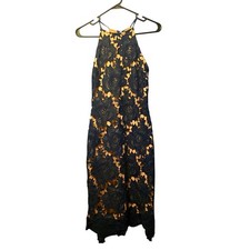 Lulus heavy lace midi dress size xs
