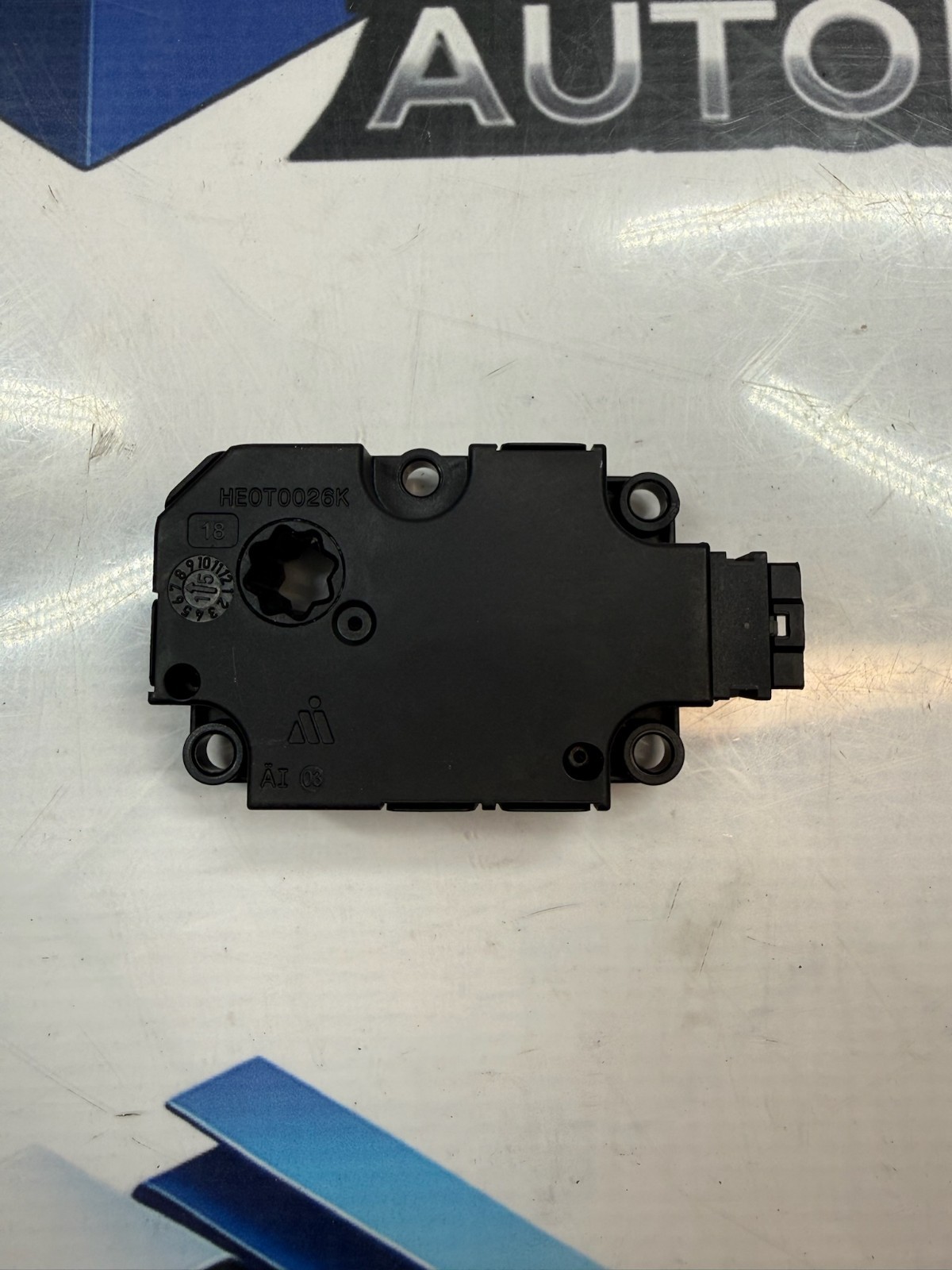 2015-2020 MERCEDES C300 HEATER A/C FLAP DOOR ACTUATOR MOTOR K11119A00 OEM