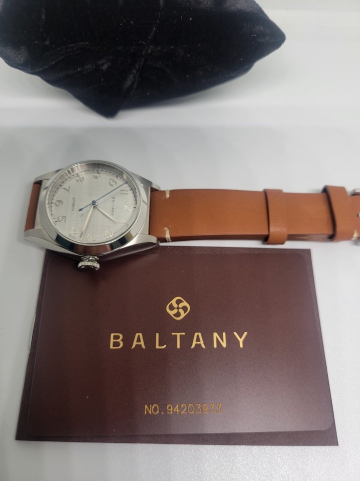 Montre Baltany NH38 - Automatique, Boîtier Acier Inoxydable, Cadran Bleu, Bracelet Nylon, 200m étanche - Occasion 2025