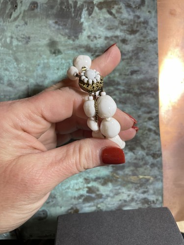 Miriam Haskell White Glass Bracelet - Picture 7 of 8