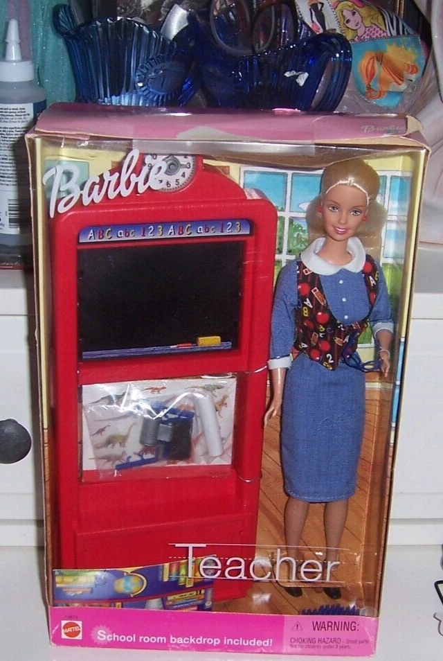 Barbie Teacher Doll with School Room Backdrop Mattel 2000 50613 NRFB