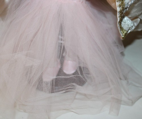 A Playmate Today A Treasure Tomorrow Porcelain Doll 37/500 no stand - Picture 5 of 11