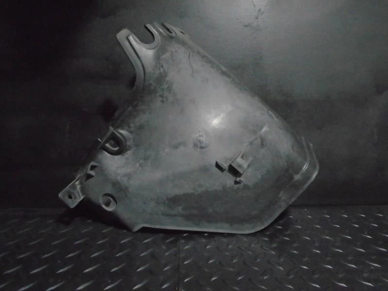 Mampara cortafuegos debajo del capó BMW 325i 01-02  Foto 2 de 4