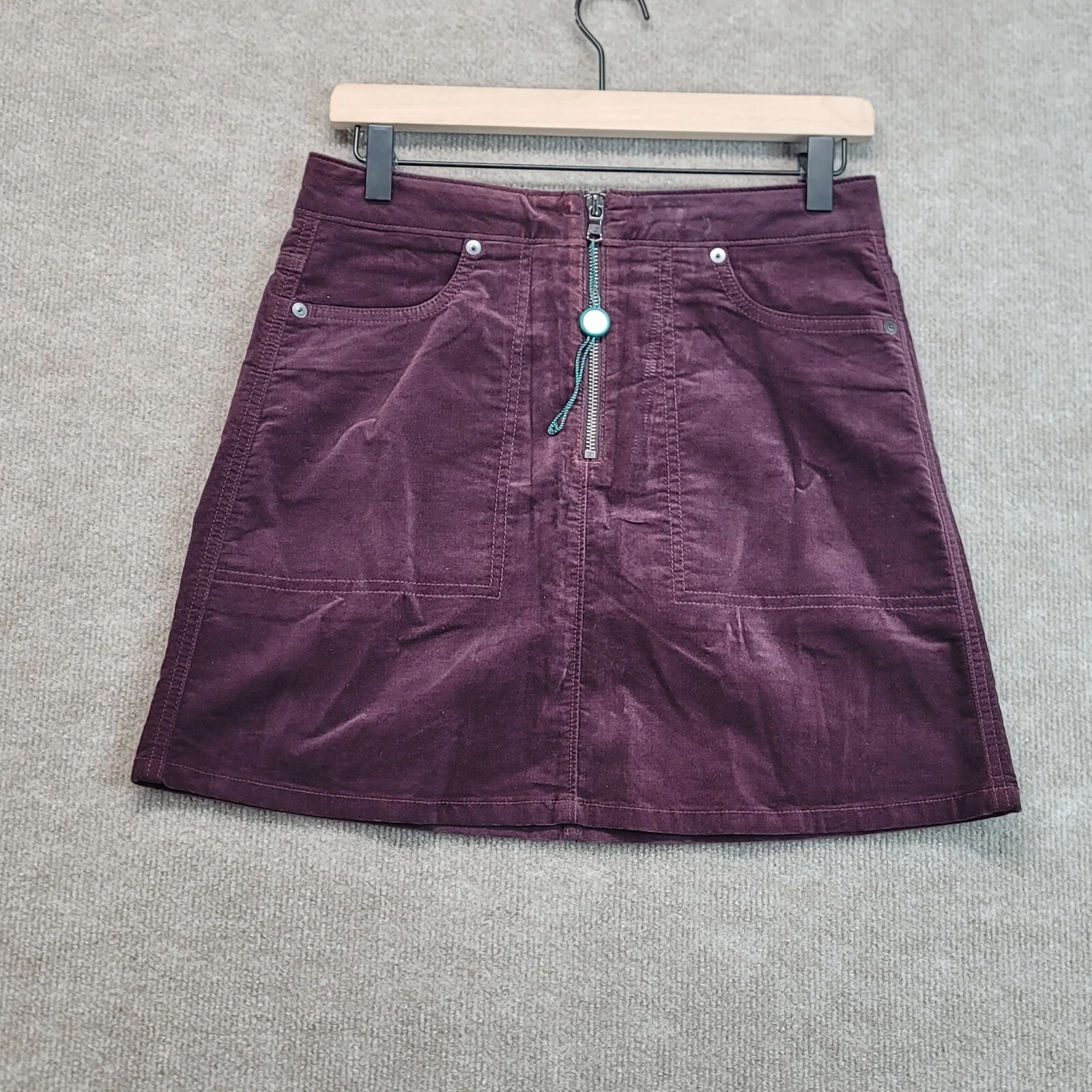 Calvin Klein Womens Velvet Mini Skirt, Purple, Size 28