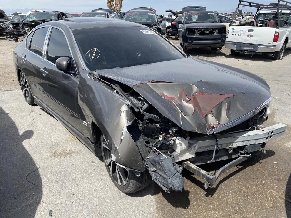 Used Right Tail Light Assembly fits: 2006 Infiniti M35 quarter panel mounted Rig — 第 2/4 张图片