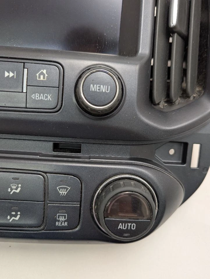 Audio Equipment Radio Control Panel With Screen Fits 15-19 CANYON 352553 - Image 4 of 4